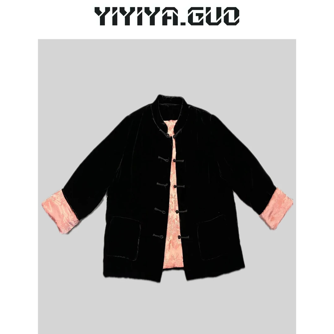 艺艺/YIYIYA.GUO黑色竖口袋盘扣拼粉色上衣WT0605