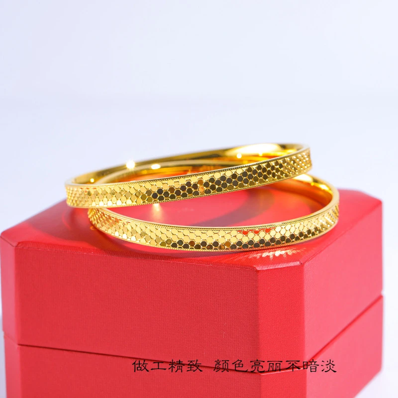 高级感网红龙鳞手镯女款金色实心古法光感鱼鳞光面妈妈款轻奢镯子