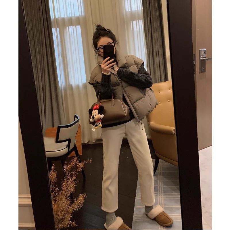 孕妇小直筒牛仔裤子秋冬加绒加厚休闲百搭杏色托腹宽松外穿九分裤