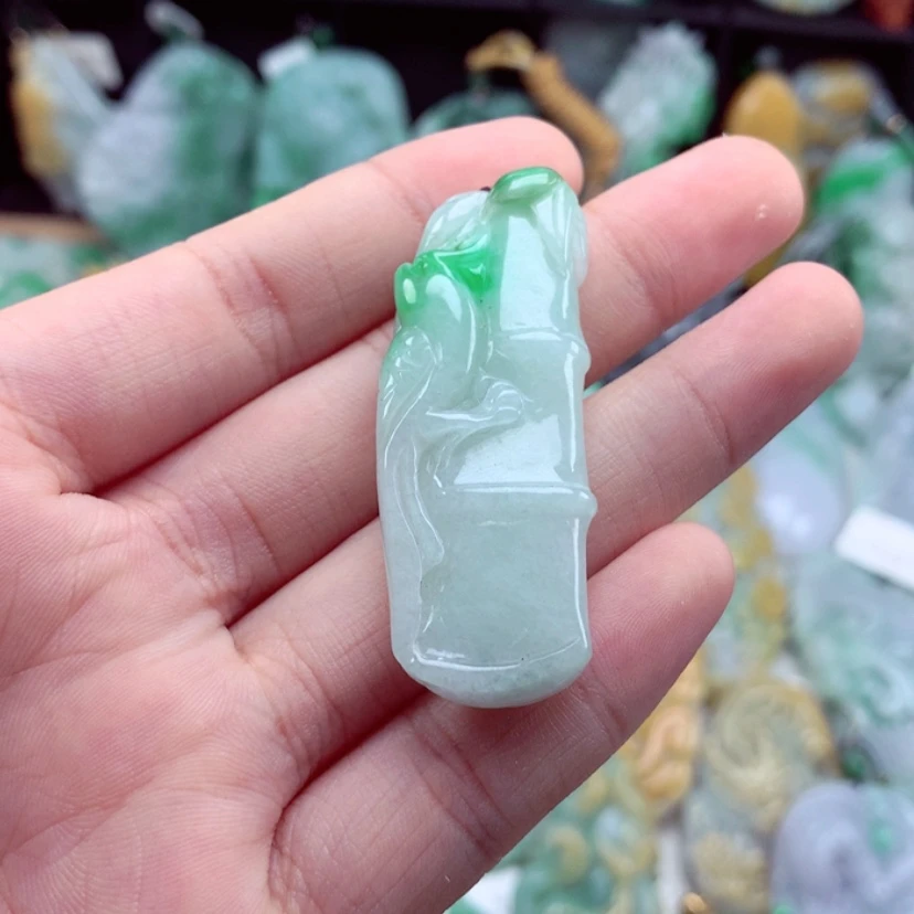 【闪购商品】翡翠吊坠(不含链)未镶嵌