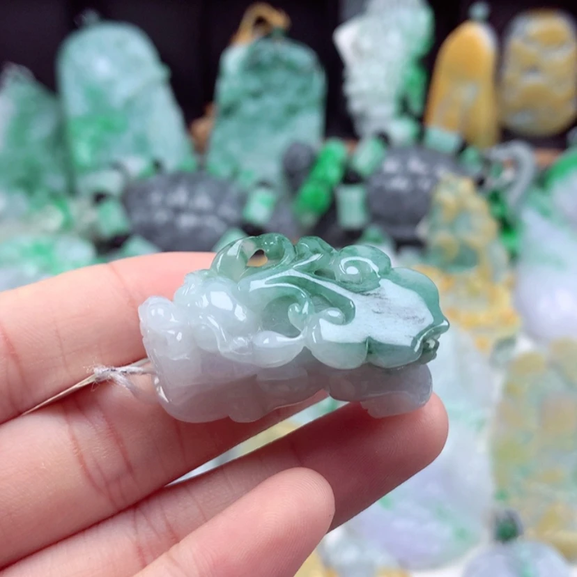 【闪购商品】翡翠吊坠(不含链)未镶嵌