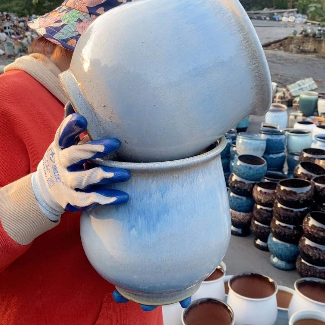 红陶20CM（含）-50CM（不含）口18高21瑕疵