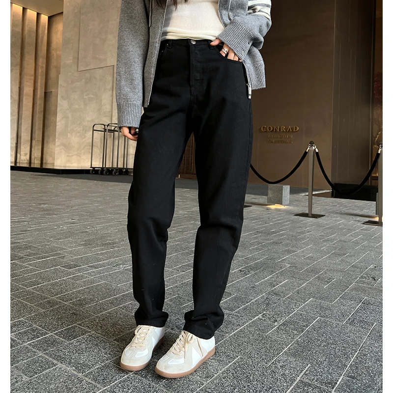 ＜琳媚＞黑色经典百搭显瘦休闲纯棉牛仔裤女