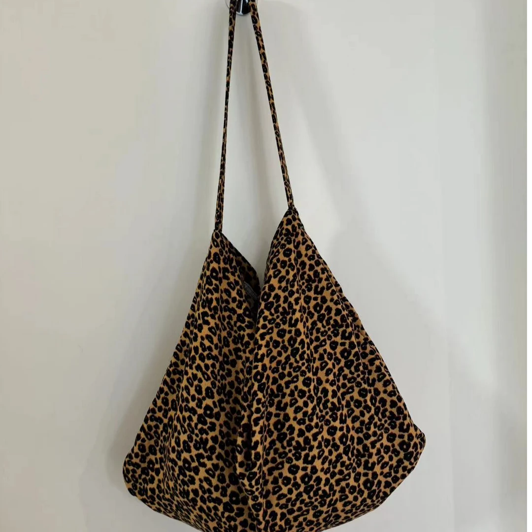 2024东大门新款豹纹斜挎单肩包