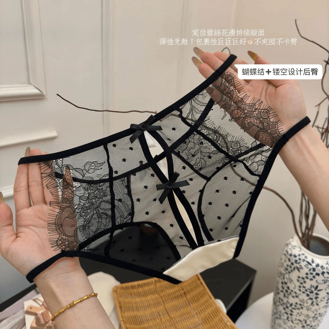 猫系女友~后背性感镂空小心机珠光缎面纯欲蕾丝女士三角短裤390-