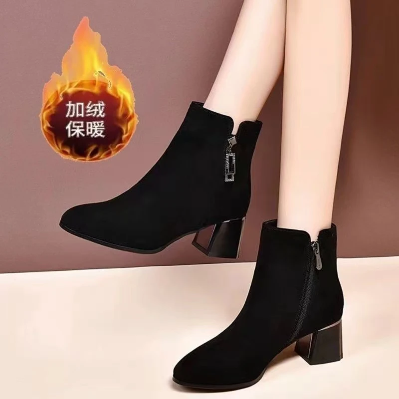 【真皮】妈妈秋冬加绒短靴女2024新款粗跟保暖短筒防滑中跟马丁靴