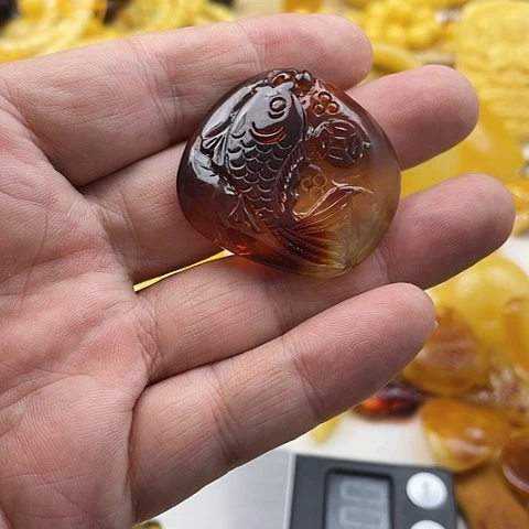 琥珀手链未镶嵌吊坠