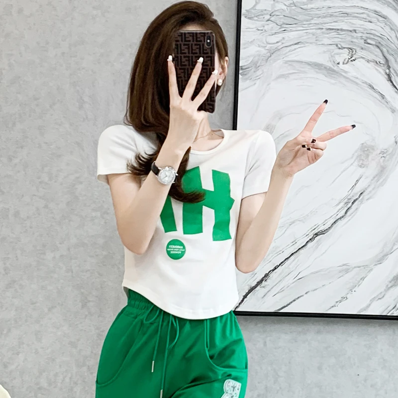 夏季美式白色正肩短袖T恤女2024新款字母设计感小众短款辣妹上衣