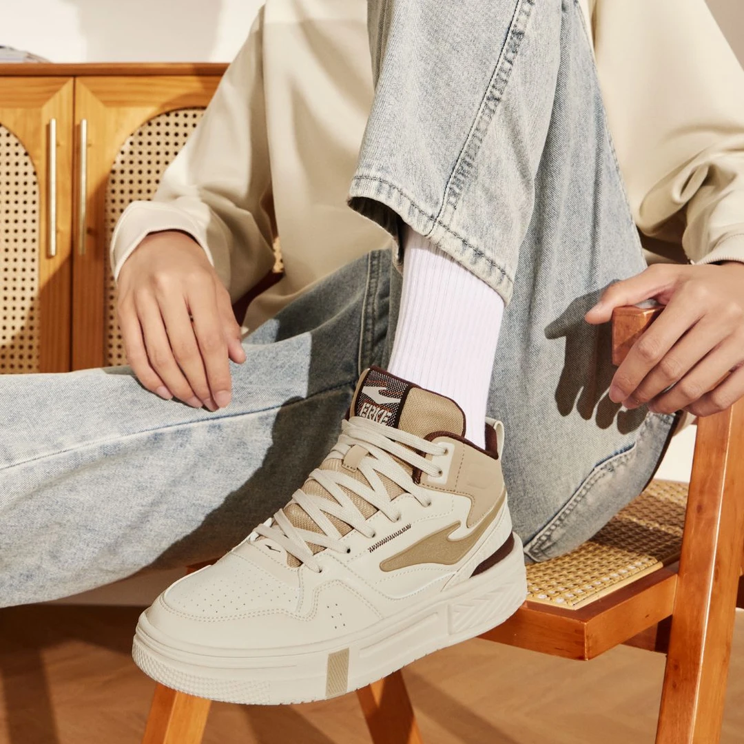 鸿星尔克【秋季上新】征服3.0丨新款高帮板鞋休闲时尚51124301023