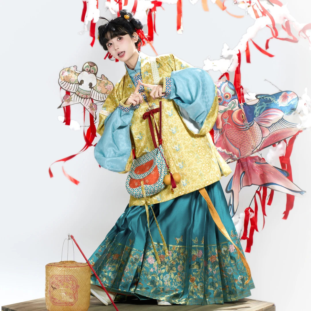 花朝记｜折桂令｜明制汉服合领半袖袄琵琶袖立领竖领马面裙仿妆花