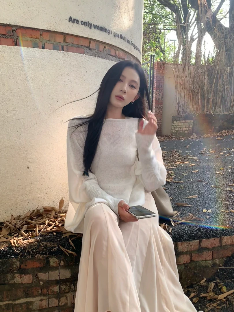 清清款/70不是七十【山梨秋假】早秋气质蝙蝠袖慵懒毛织套头衫白色