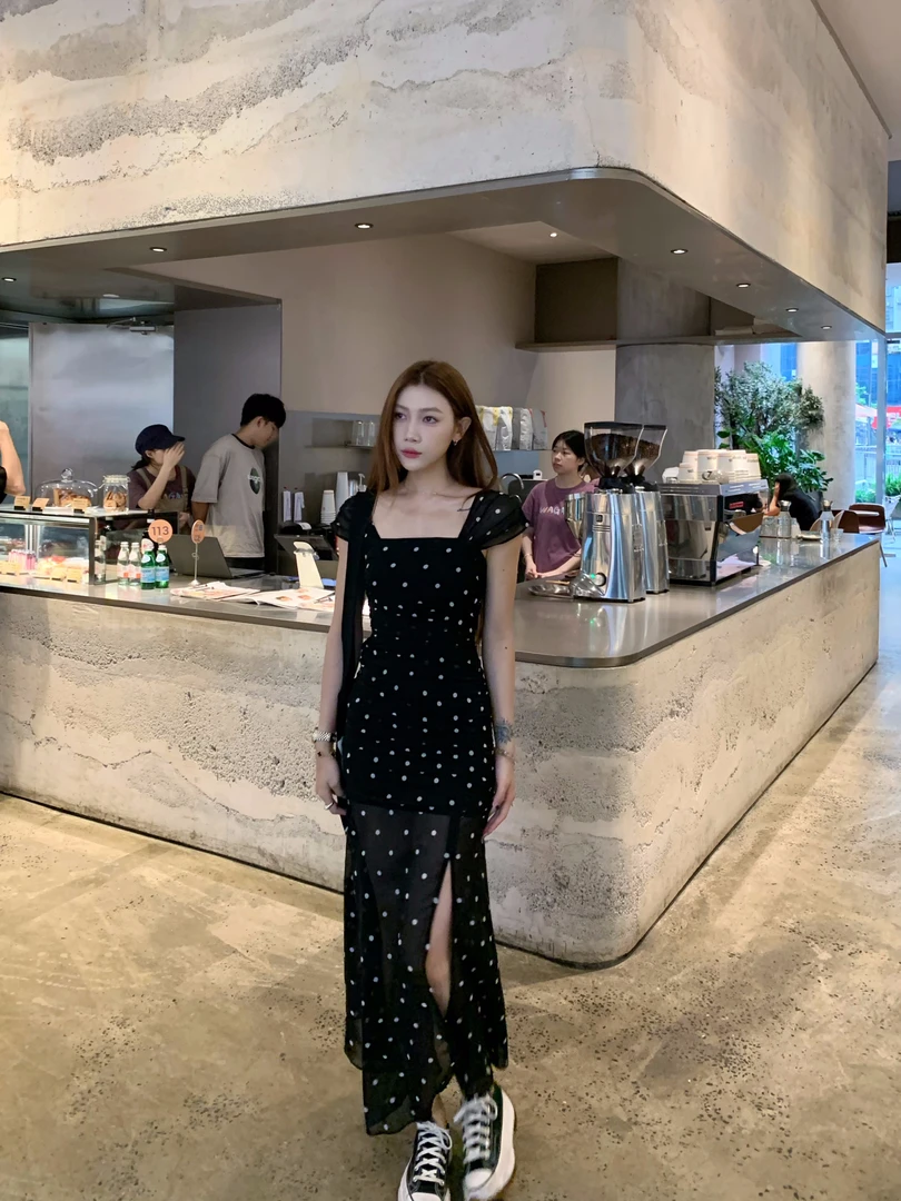 清清款/70不是七十【江南区少女】夏季波点褶皱收腰半袖长款开叉连