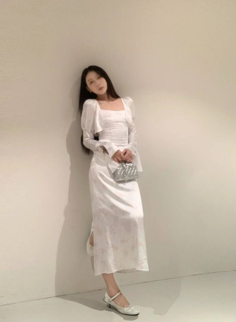 70不是七十【秋日柔光​】初秋简约吊带直筒连衣长裙绑带开衫长袖