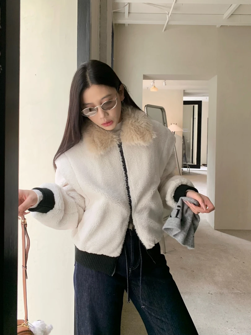 70不是七十【白桅半暖 】秋冬韩系毛绒翻领厚款裥棉夹克外套