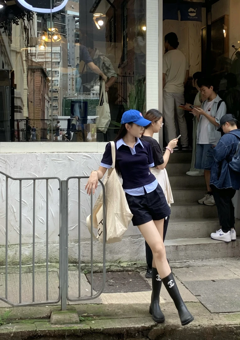 70不是七十【英式格调】夏季韩版假两件polo领格纹绣花泡泡袖上衣