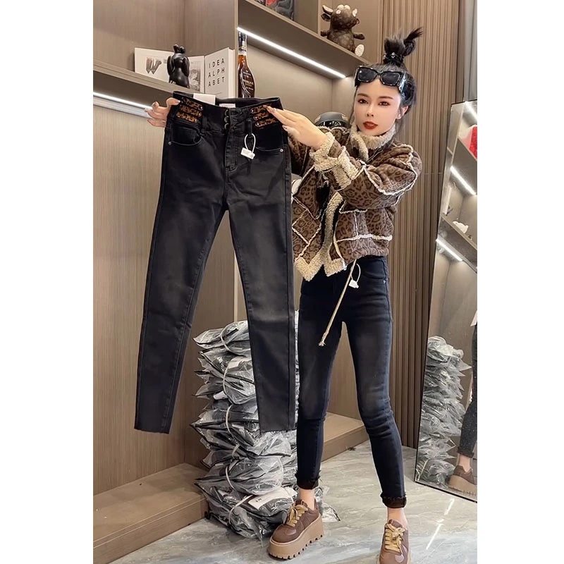 韩系秋冬新款加绒牛仔裤修身显瘦设计感豹纹腰头百搭九分小脚裤