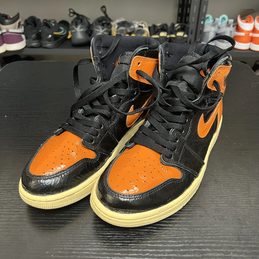 42.5码 Aj1 猪油扣碎 99新 公价1719