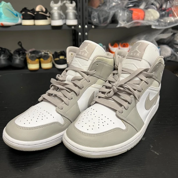 耐克Aj1 Mid 奶油浅骨色 42码 95新