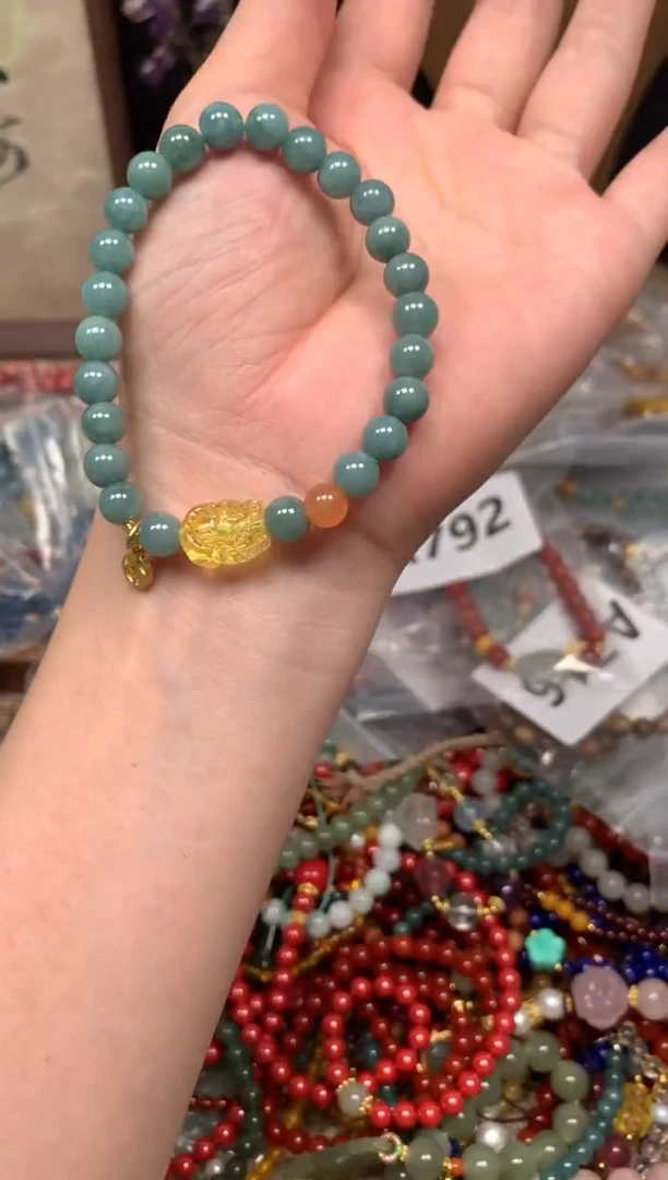 【闪购商品】翡翠手饰未镶嵌271手串