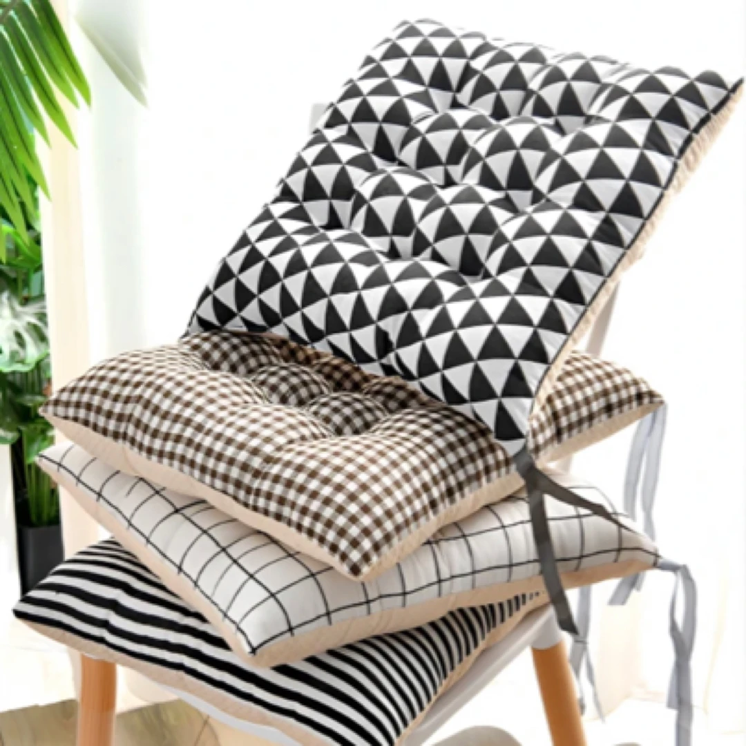 2【拍一发二】家居必备加厚坐垫椅垫/办公室电脑椅子垫颜色随机