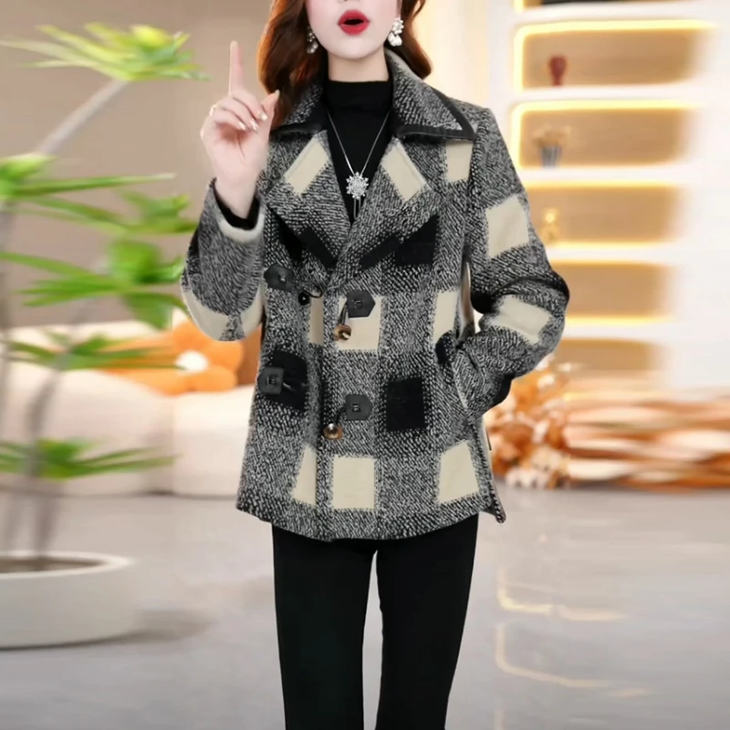 雪尼尔绒小香风外套女2024秋冬季新款时尚百搭加厚短款小个子大衣