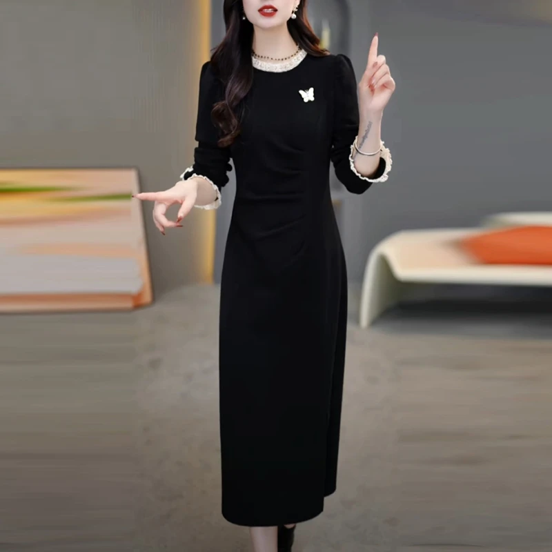 雪尼尔绒2024秋冬季新款气质高级感女装轻奢显瘦拼接打底连衣裙子