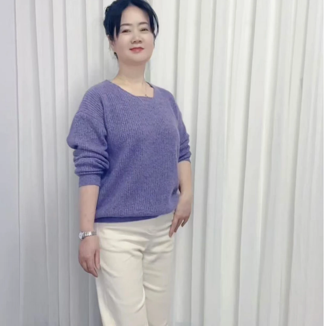 靓衣坊 秋冬新品针织绒毛衣纯色百搭