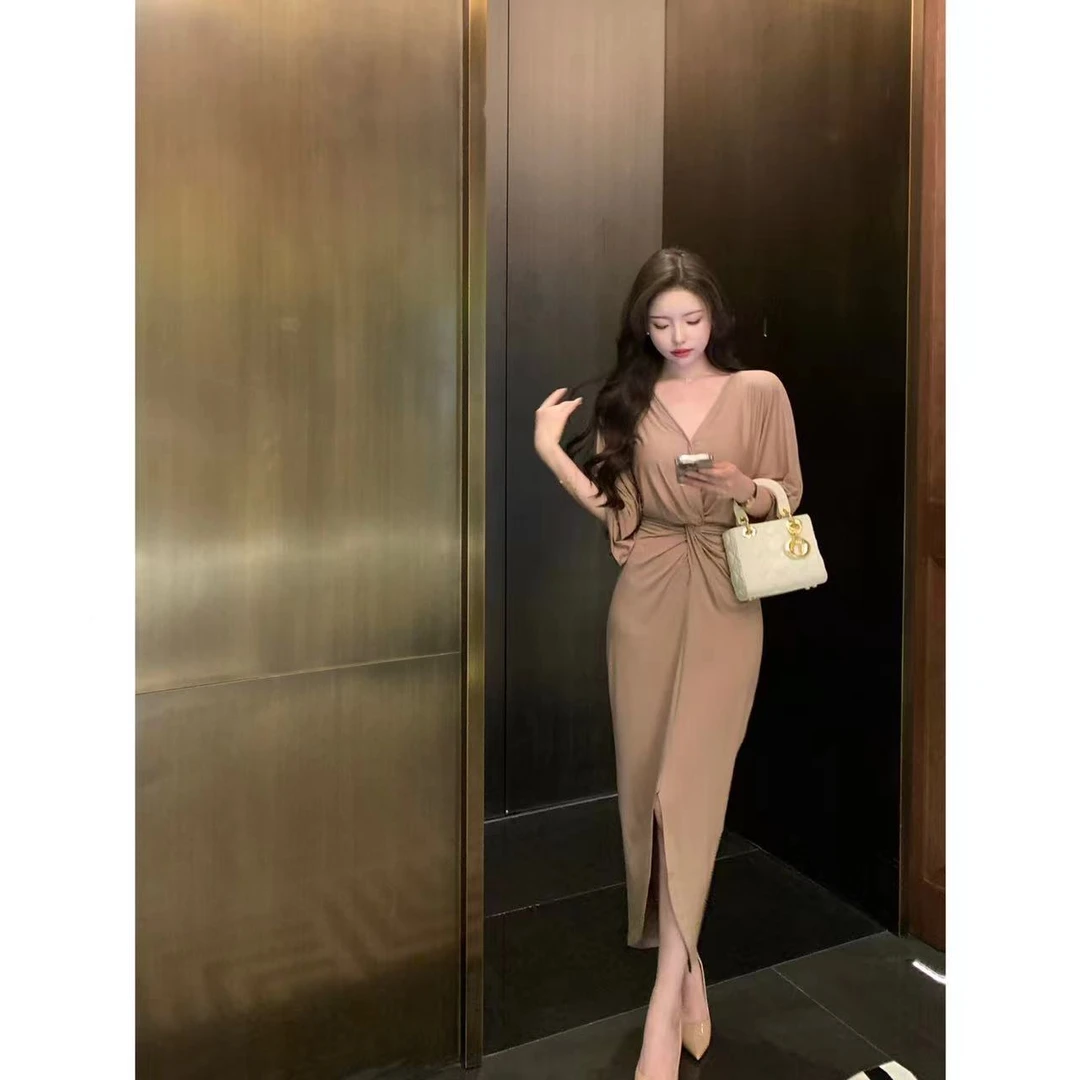 SZA【月下琉璃】夏季新款轻熟风扭结V领气质优雅针织连衣裙A-946