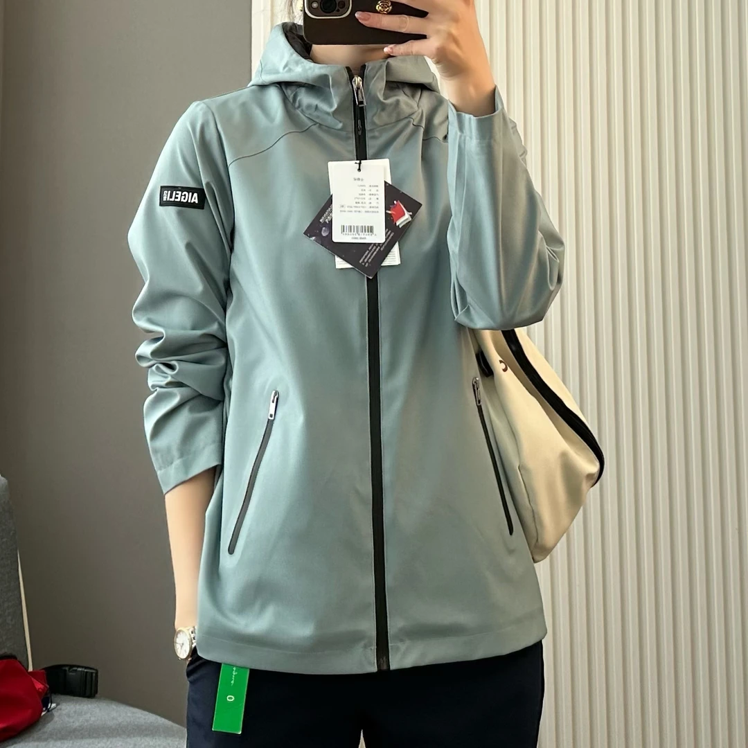 张张秋冬新品户外女式款防风防水运动休闲登服连帽夹克外套1073