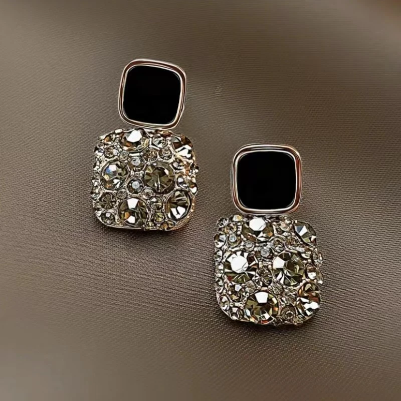 铜合金耳饰 铜合金仿水晶耳饰大气轻奢时尚精致设计感耳坠耳环ins