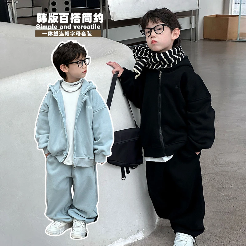 韩版百搭简约一体绒连帽字母套装 12300