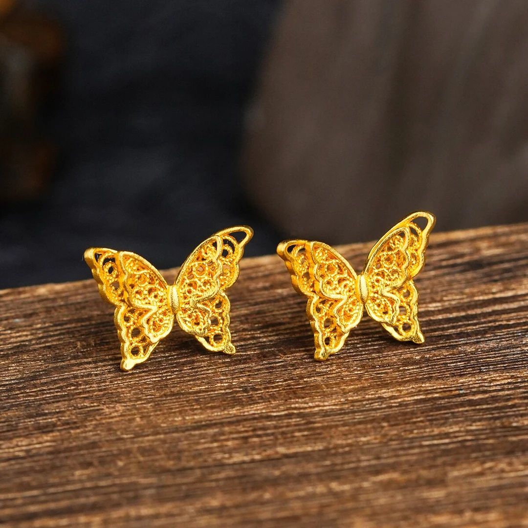 ZOCAI/佐卡伊古法黄金蝴蝶古法花丝足金耳钉吊坠E02620