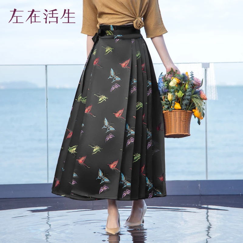生活在左2024春夏新品蝴蝶提花传统国潮风半身裙女1941329
