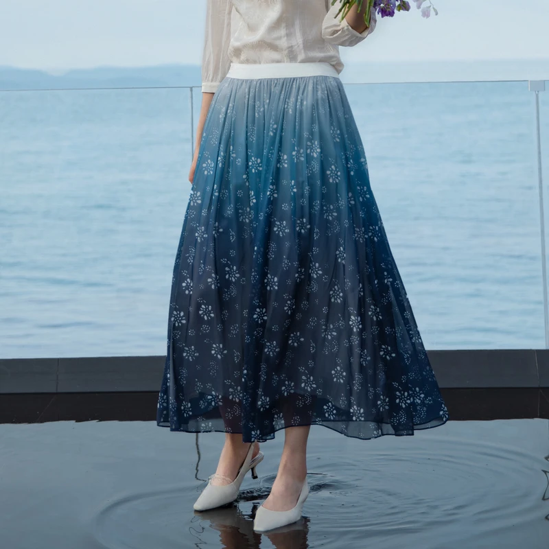 生活在左主2023春夏新品印花褶皱收腰气质渐变半身裙子女1932360.