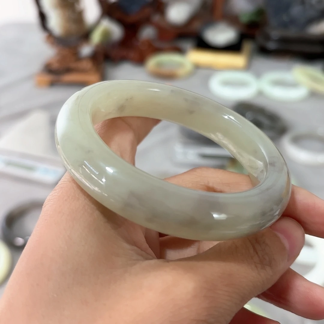 和田玉（糖玉）55.3未镶嵌生****.