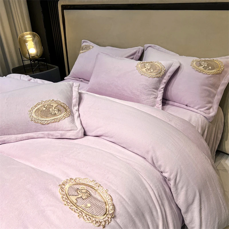 高端轻奢蕾丝刺绣-居里夫人-加厚保暖牛奶绒四件套-1