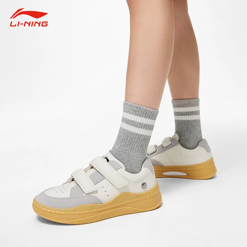 LI-NING/李宁春季休闲鞋运动潮流舒适百搭透气低帮鞋女款AGCT058