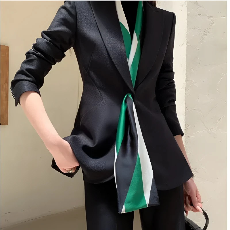 黑色西装套装秋冬新款女气质显瘦轻奢高端修身收腰通勤职业两件套