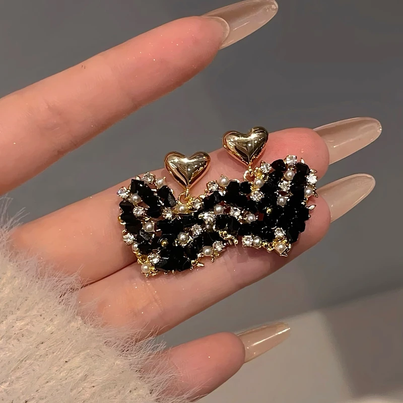 娟姨 铜合金耳饰 日韩ins轻奢重工黑色爱心耳环