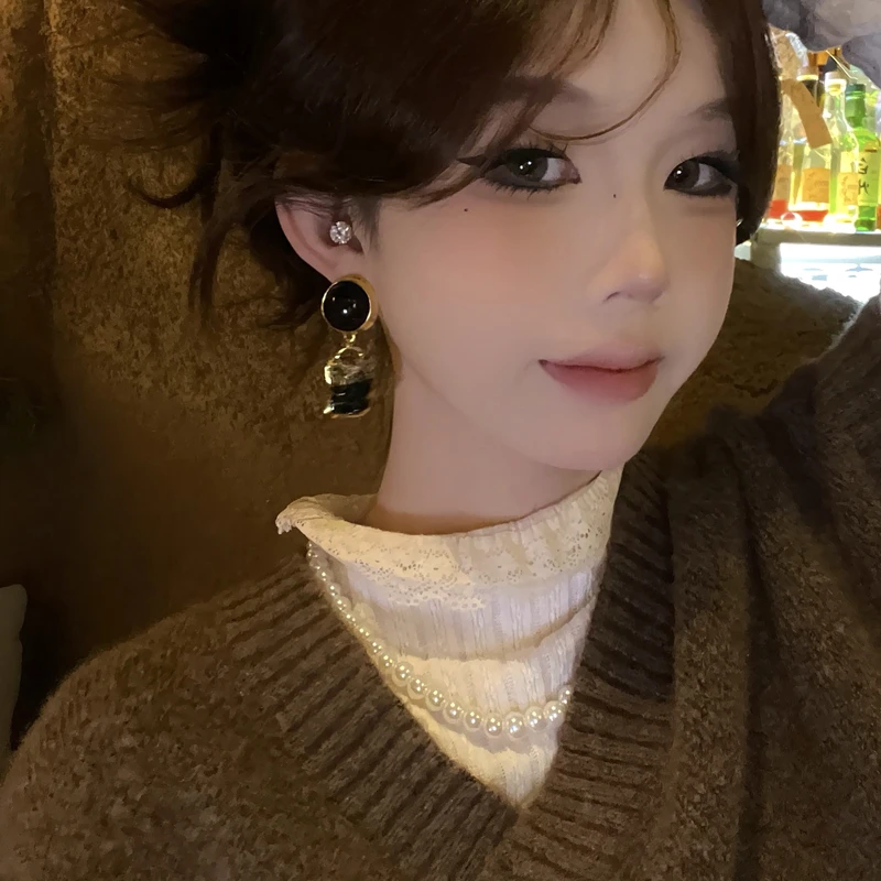 铜合金合成锆石耳饰 复古法式个性时尚新款设计感耳环气质名媛