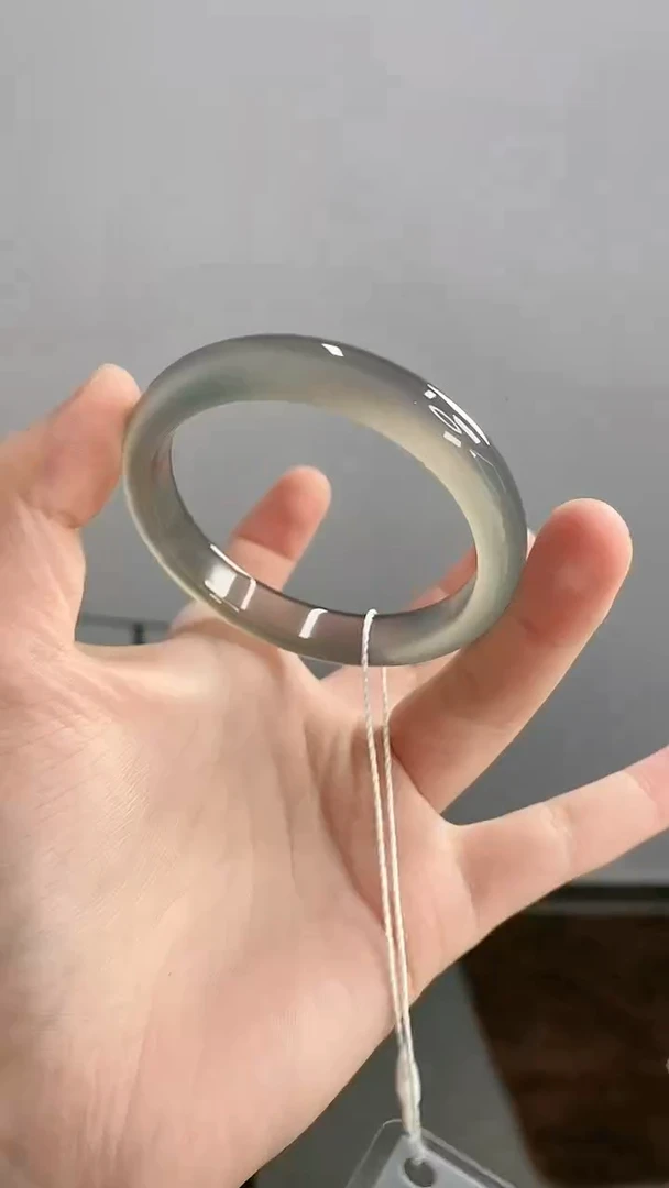 【闪购商品】玛瑙/玉髓手镯未镶嵌54圈