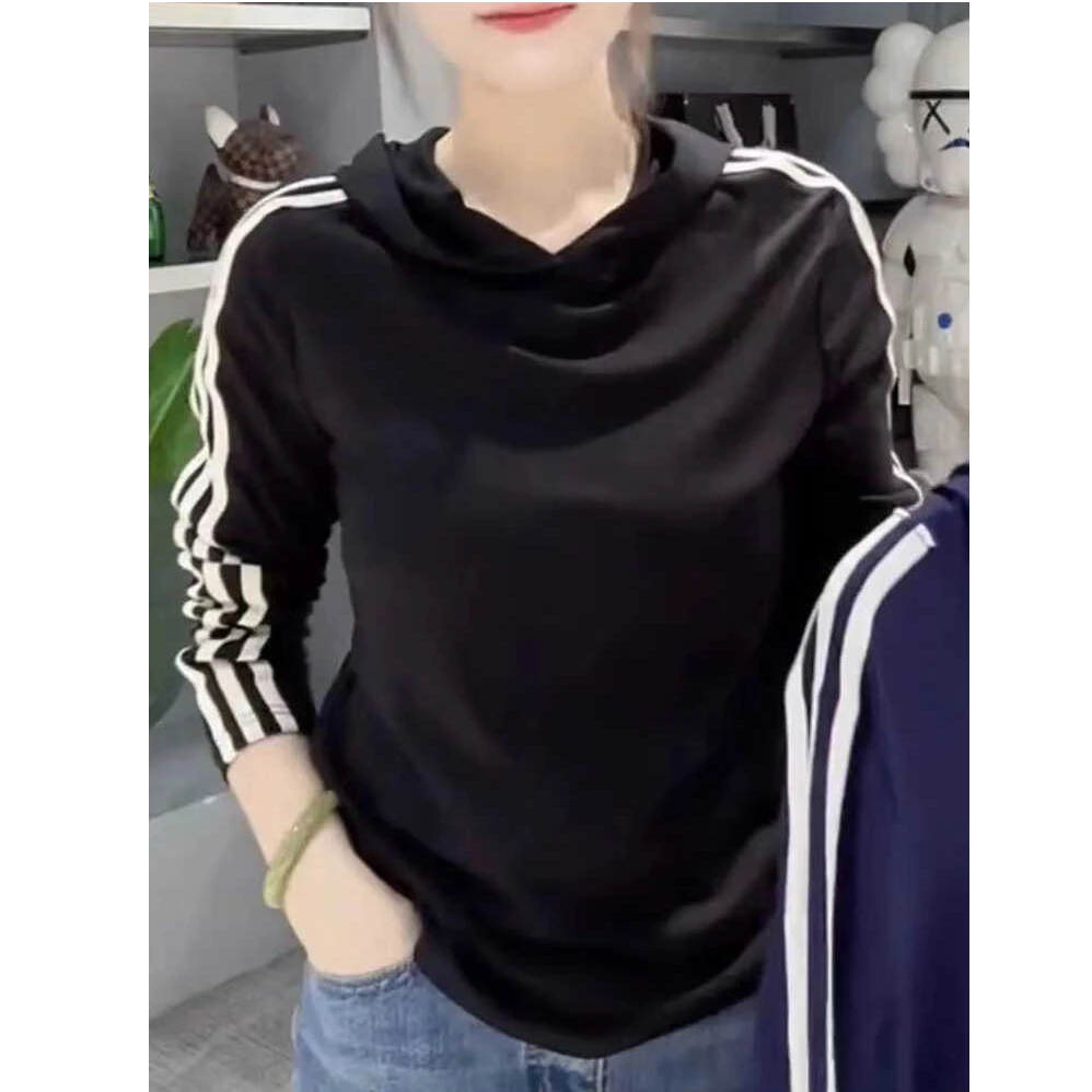 大码薄款连帽三条杠初秋卫衣女2024新款时尚百搭短款休闲洋气上衣