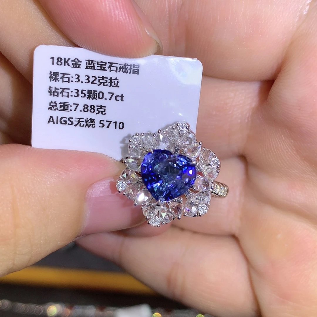 【闪购商品】蓝宝石戒指18K金镶嵌