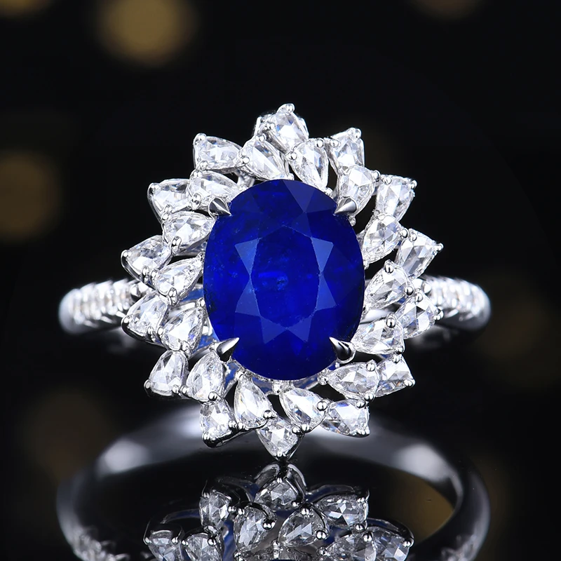 无品牌精致优雅 主石3.12克拉 18K金 天然皇家蓝蓝宝石戒指
