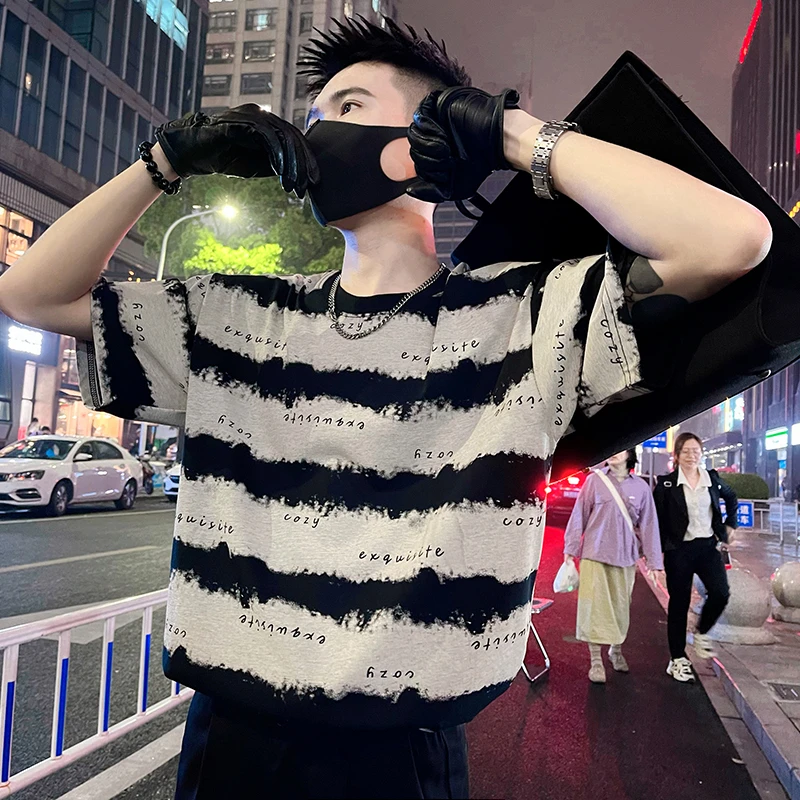 高级感扎染T恤男短袖体恤2024新款夏季印花上衣潮流痞帅条纹半袖t