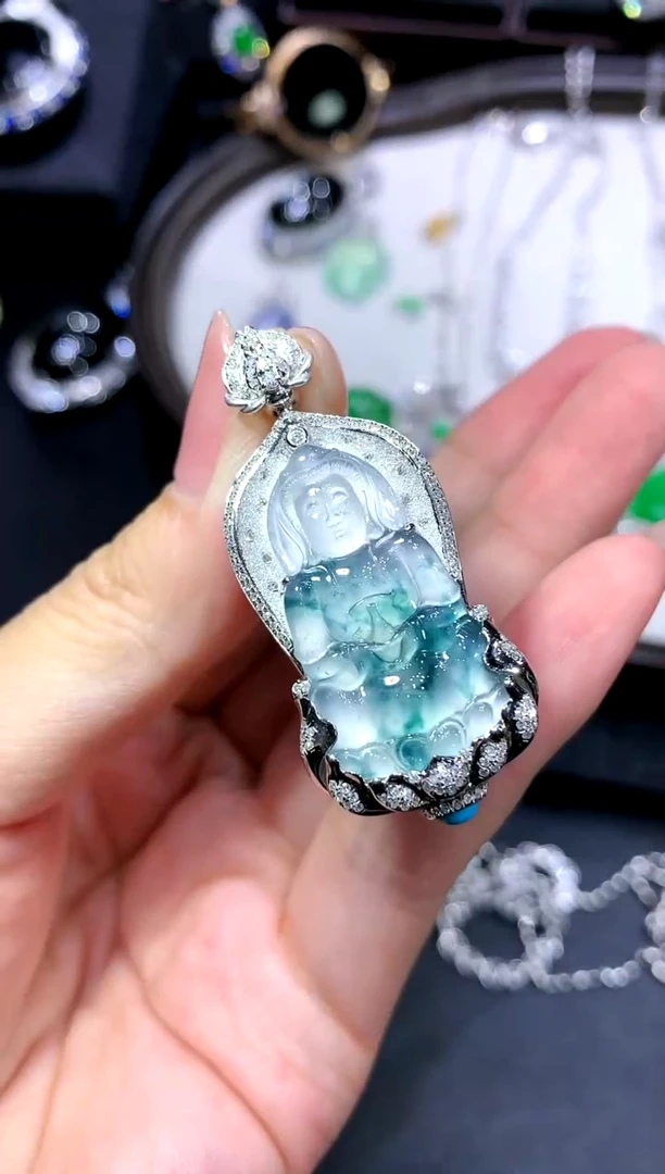 【闪购商品】翡翠吊坠(不含链)18K金镶嵌103-观音