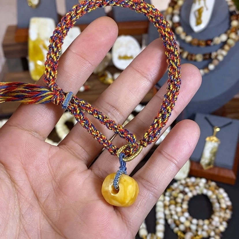 【闪购商品】蜜蜡裸石未镶嵌大****窝