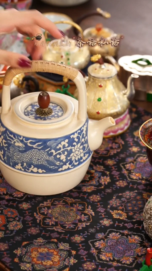 【闪购商品】梵山堂  青花   麒麟  提梁壶