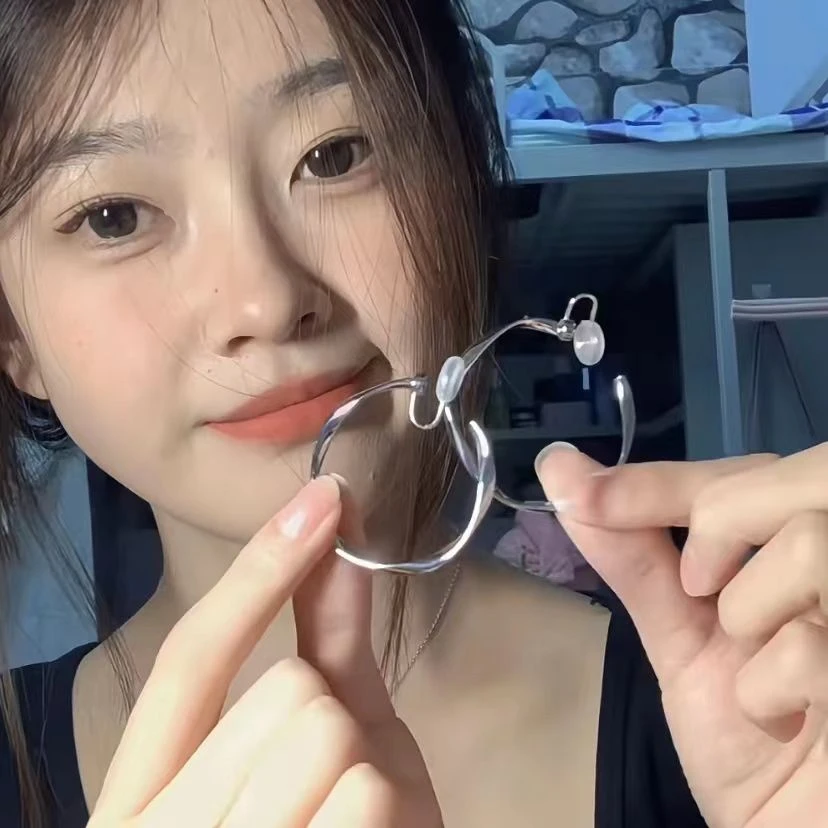 方圆脸天菜耳夹!!巨巨巨巨显脸小 明星素圈耳夹耳环简约高级感