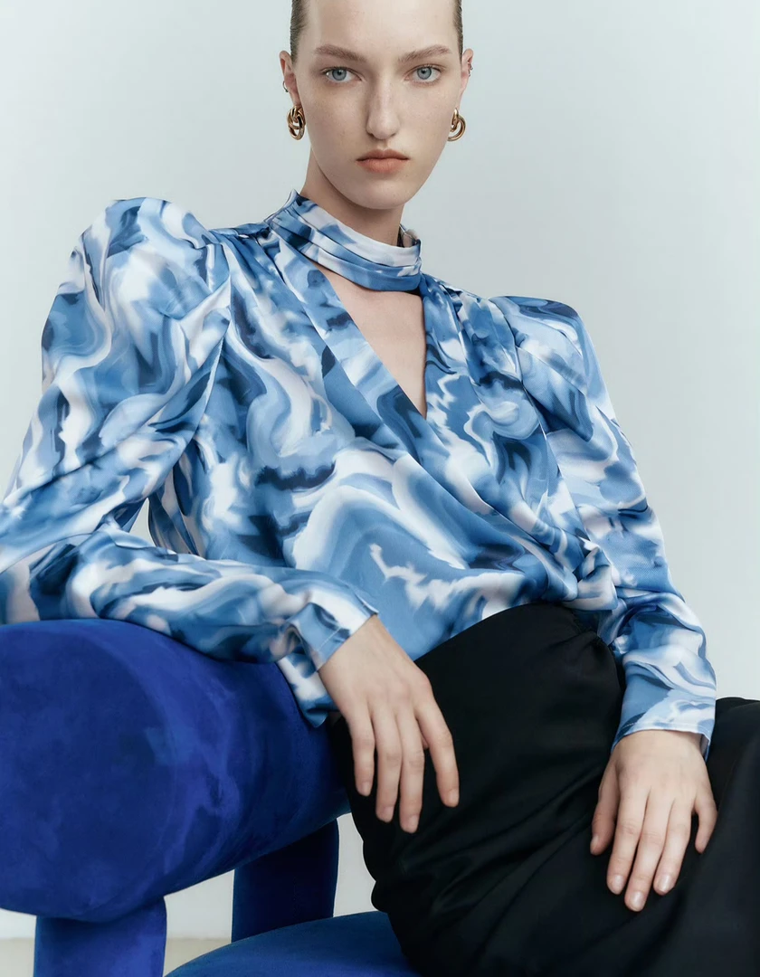 豆豆*艾蜜儿直播间价格619-1299孤品美衣